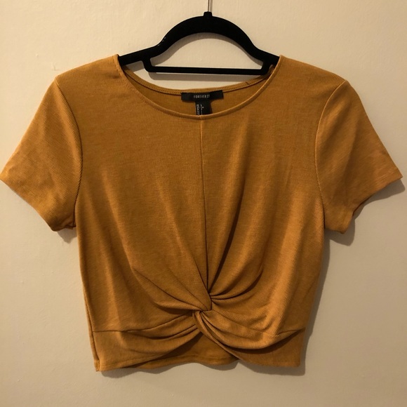 Cropped beige knotted top